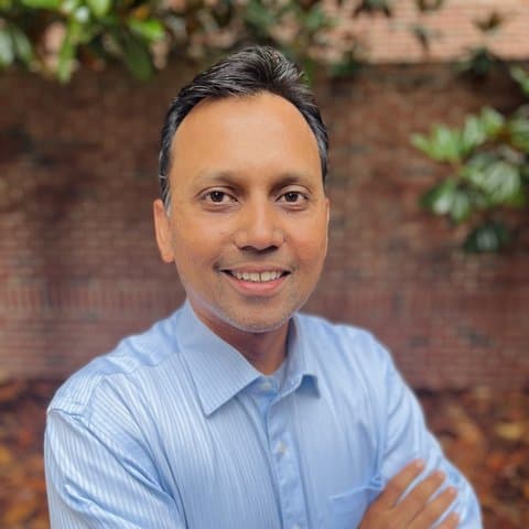 Kashif Mazhar, MD headshot